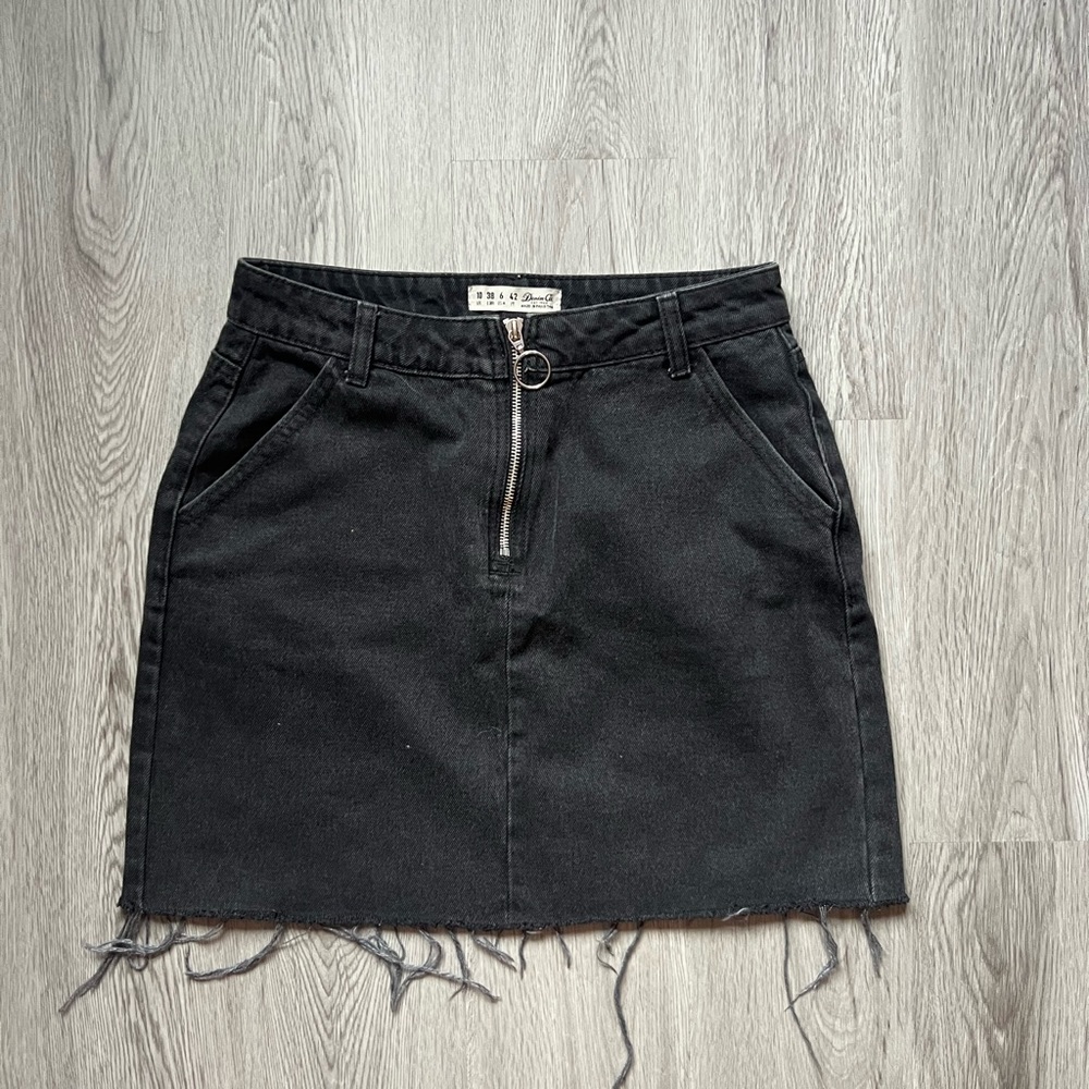 Black skirt